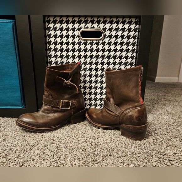 Freebird by Steven - Mission in Distressed Brown size 6 - Picture 2 of 5